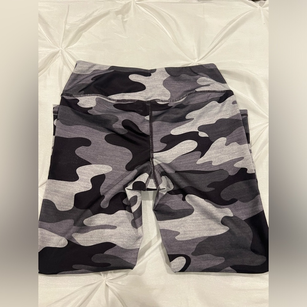 REEBOK CAMO WORKOUT PANTS SIZE XS - 2 PACK - Picture 7 of 11